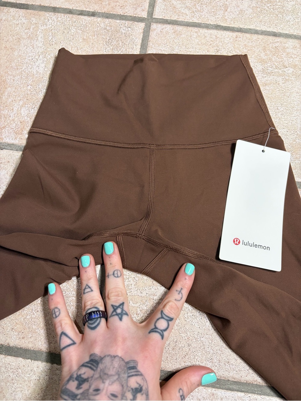 NWT Lululemon Wunder Train High Rise Short 8" (Java) Size 2 - Picture 3 of 7